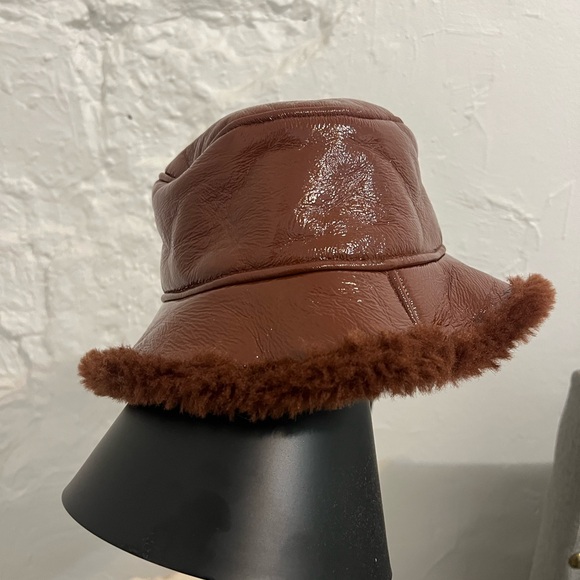NEW Faux Fur Bucket Hat - Picture 3 of 5